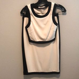 Great condition white and black Bailey 44 set